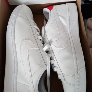 Nike tennis classic leather